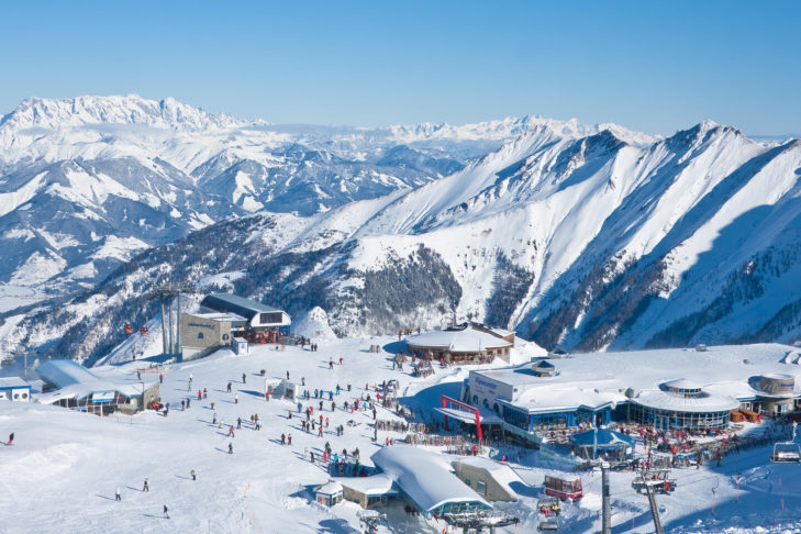 Teren narciarski Kitzsteinhorn/Maiskogel - Kaprun wyróżnia się nie tylko 61 kompaktowymi kilometrami tras narciarskich i lodowcem, ale także imponującą wysokością 3 029 m.