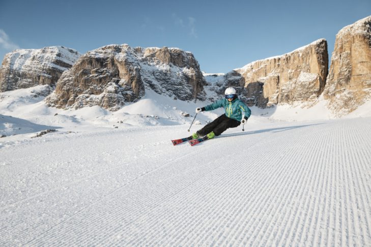 Rzeźbienie swoich śladów w śniegu na wyjątkowym górskim tle Południowego Tyrolu jest marzeniem wielu narciarzy